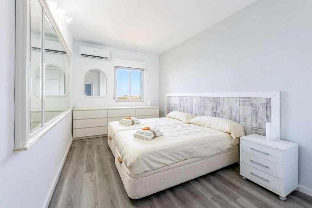 Benalbeach Apartamento Con Vistas Maravillosas Málaga Dış mekan fotoğraf
