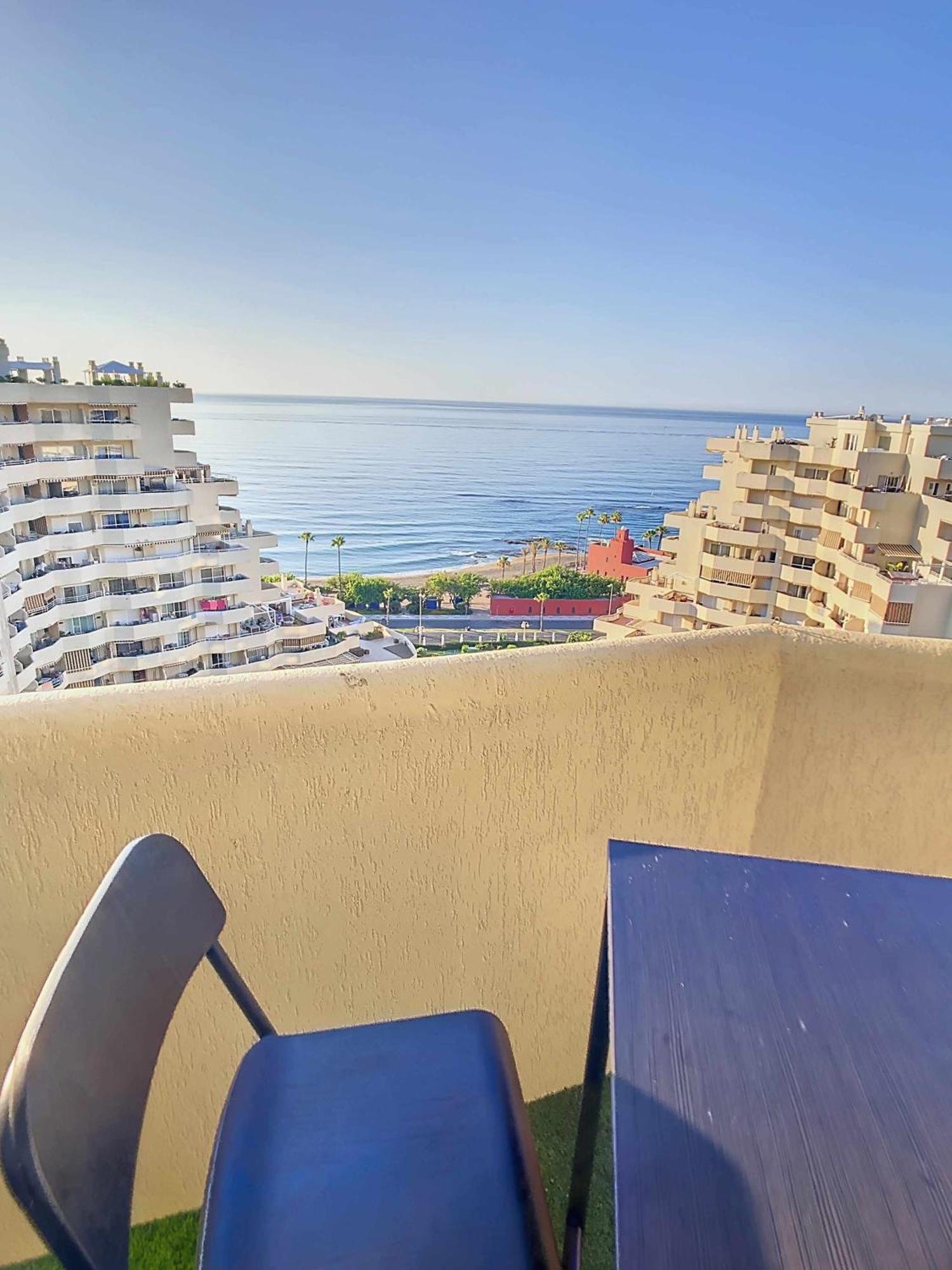 Benalbeach Apartamento Con Vistas Maravillosas Málaga Dış mekan fotoğraf